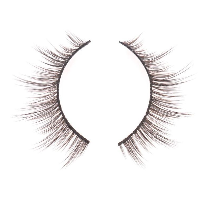 close up of Dahlia faux mink lashes