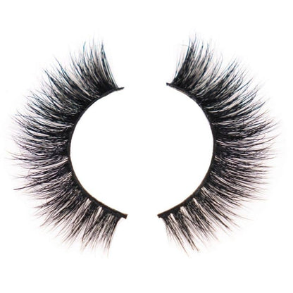 close up view of Berlin 3d mink lashes